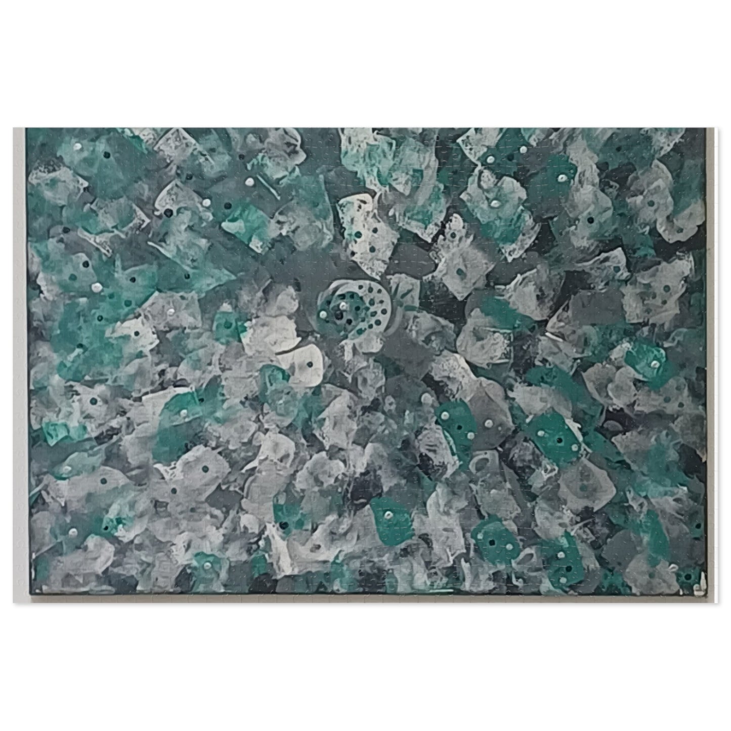 GREEN. Upto 2000 pieces Abstract Puzzle with Tin.