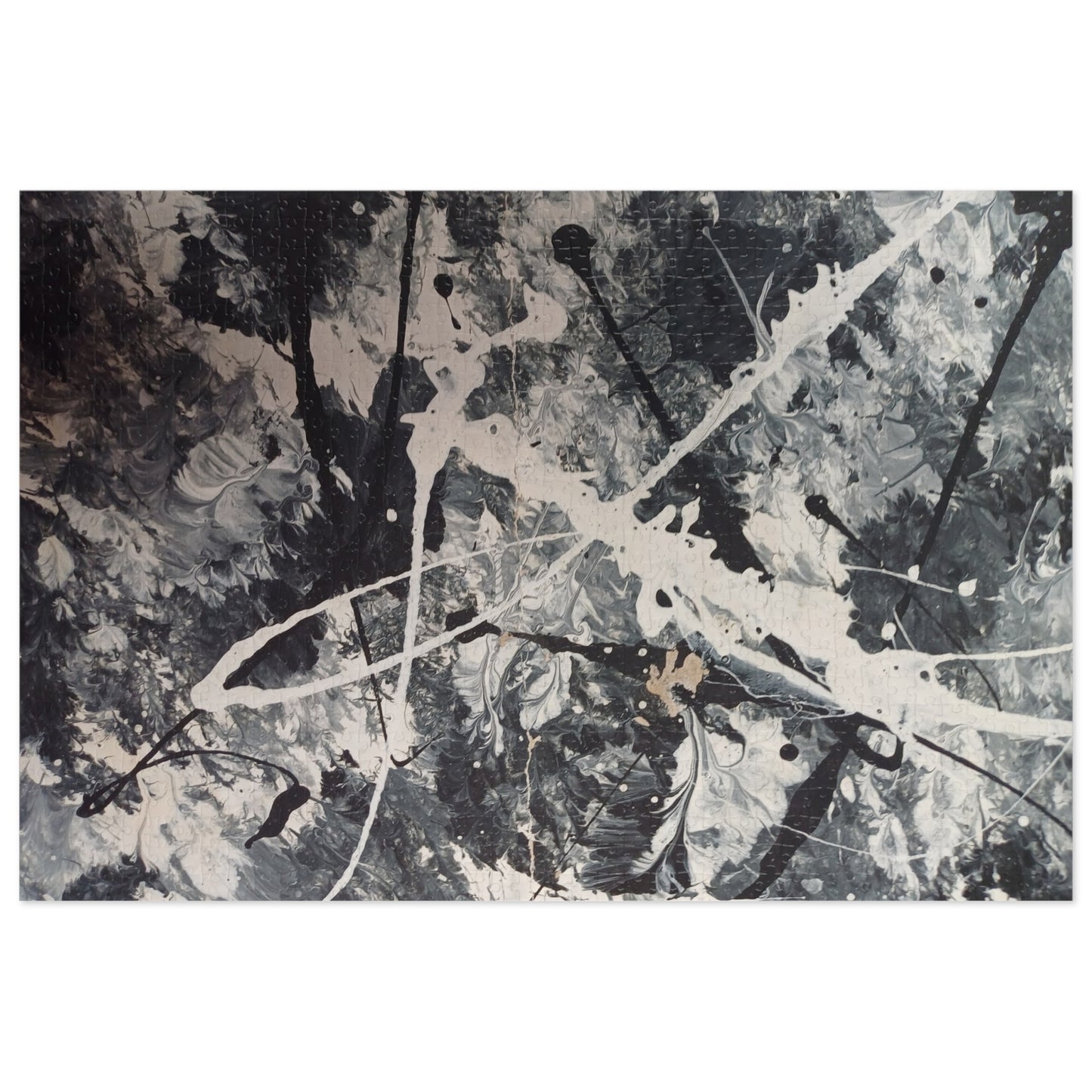 Abstract Black & White Jigsaw Puzzle with Tin. 6 variants upto 2000 pieces.